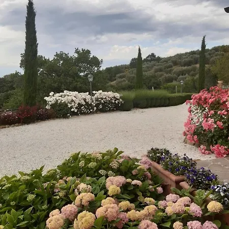 Oda ve Kahvaltı Piccolo Relais Galletto Di Marzo -dimora Per Due Con Privata 4*