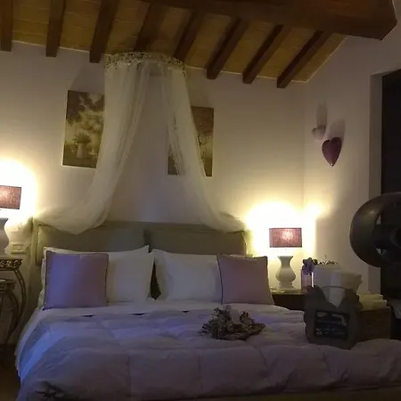 Piccolo Relais Galletto Di Marzo E Relax Solo Per Due