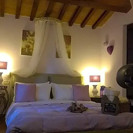 Piccolo Relais Galletto Di Marzo -dimora Per Due Con Privata Paciano