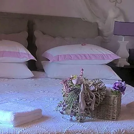 Oda ve Kahvaltı Piccolo Relais Galletto Di Marzo -dimora Per Due Con Privata 4*